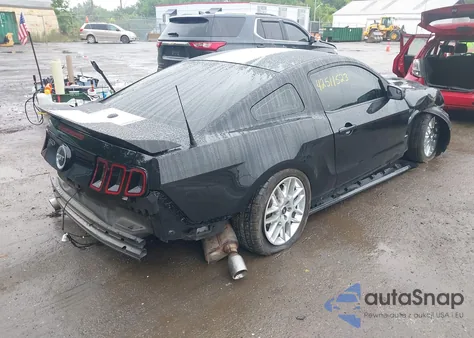 2014 Ford Mustang Gt Premium z USA, uszkodzony, nr VIN 1ZVBP8CF6E5267959